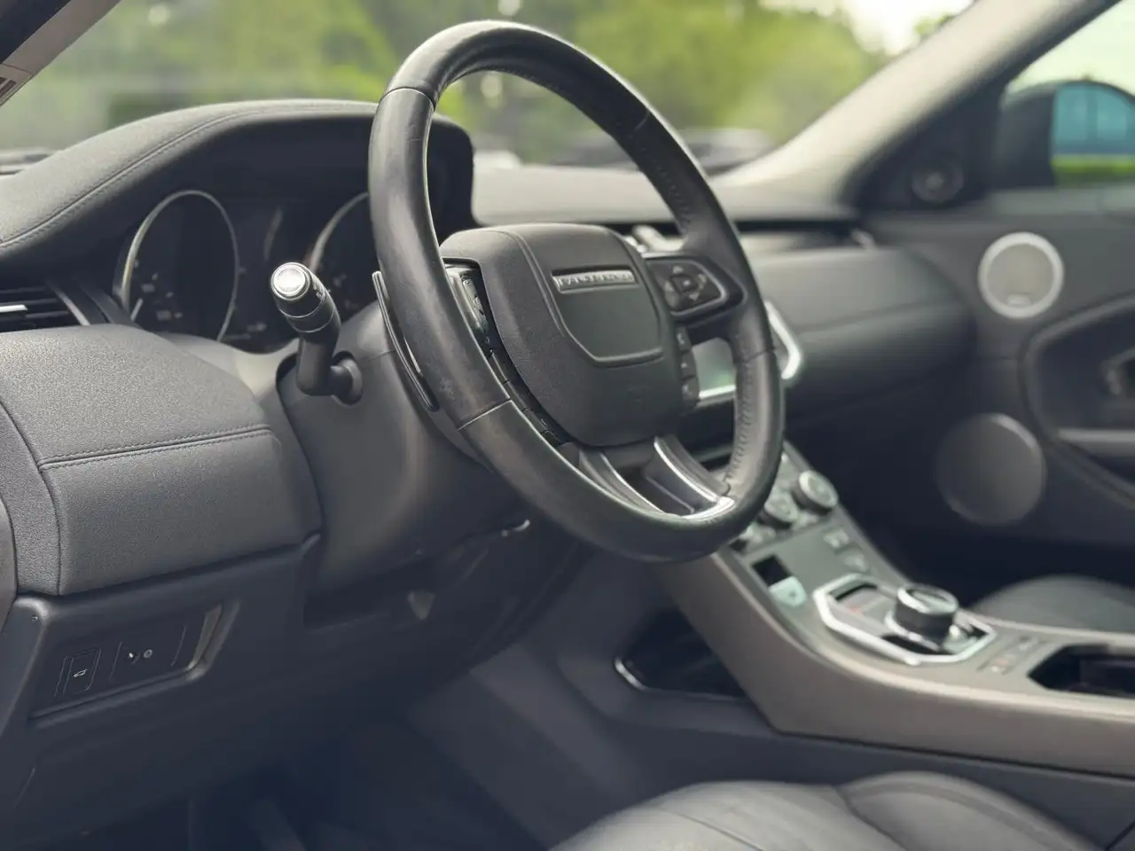 Land Rover Range Rover Evoque снимка Land Rover Range Rover Evoque