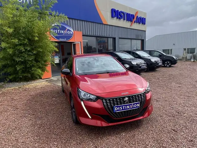 Peugeot 208 view 2