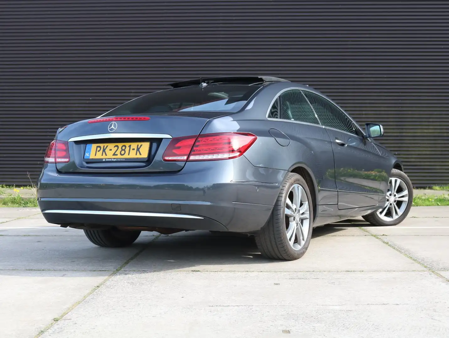 Mercedes-Benz E 250 Coupé Ambition | Panoramadak Grigio - 2