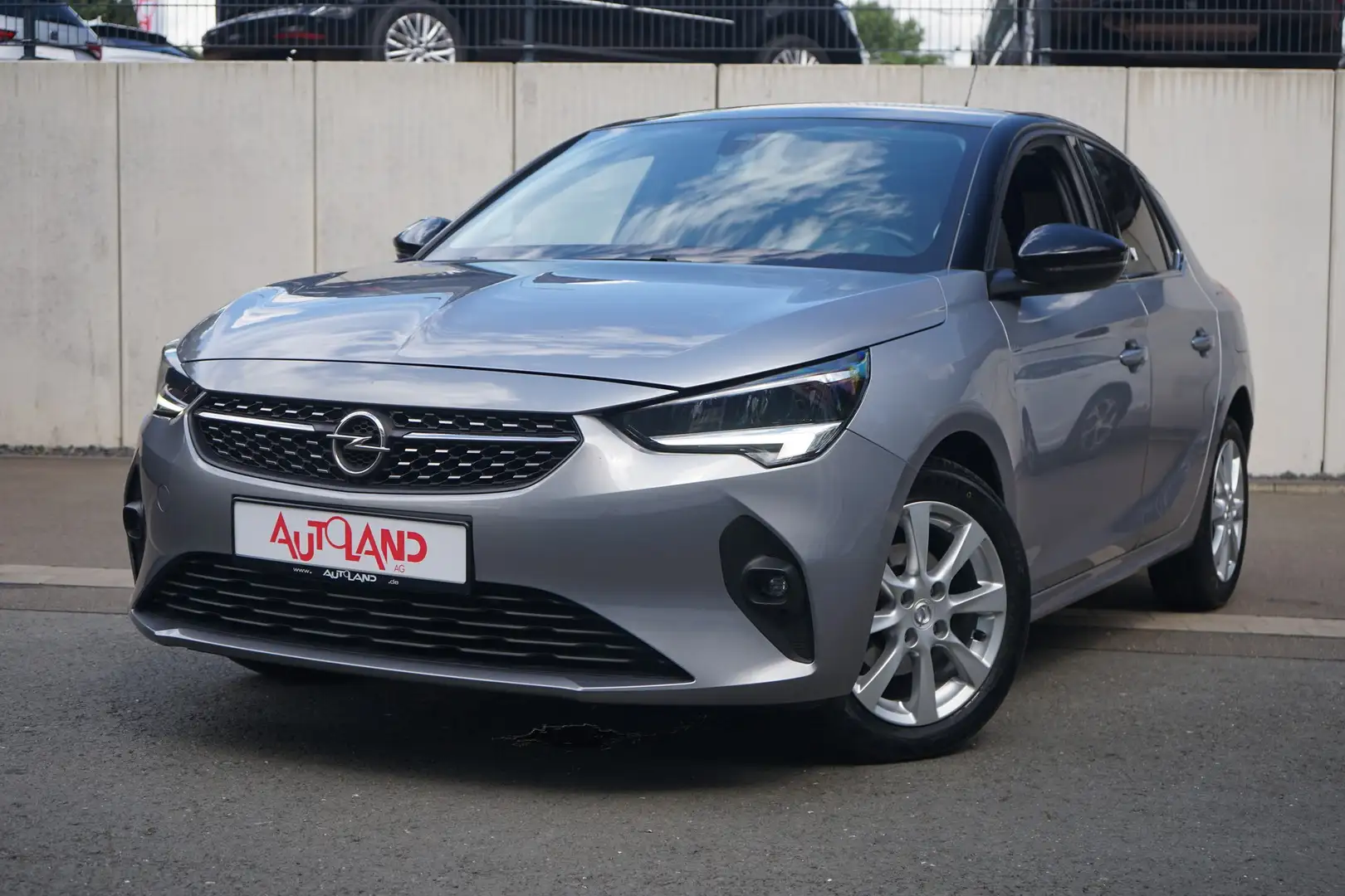 Opel Corsa F 1.2 Elegance LED Klimaaut. 360° Tempomat Grijs - 2