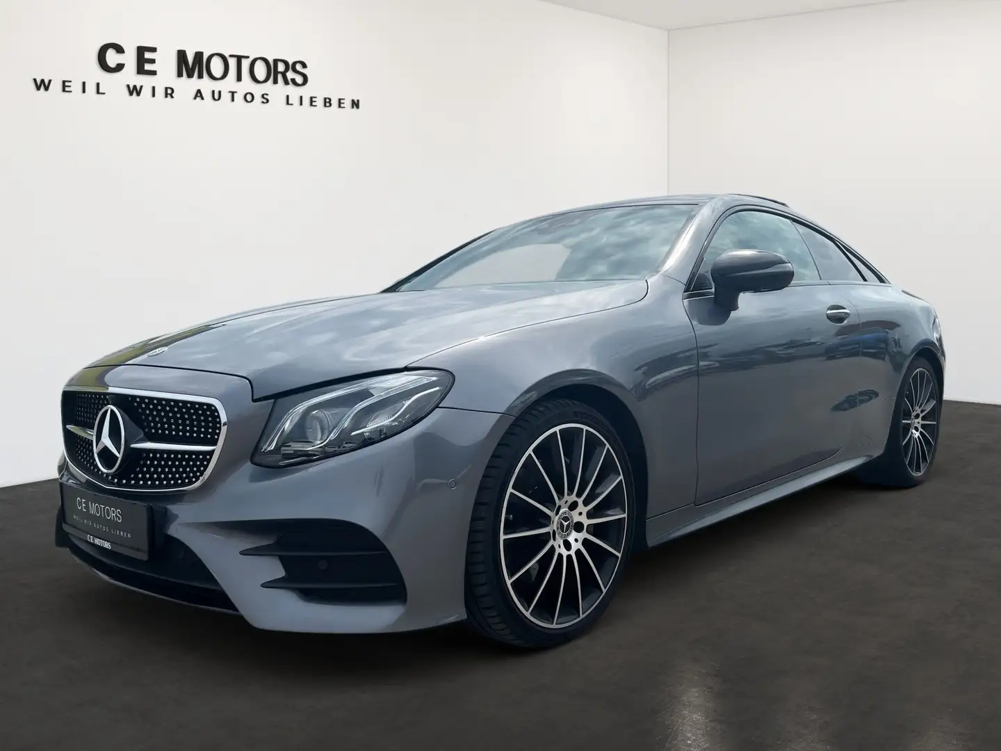 Mercedes-Benz E 220 d Coupe AMG-Line | Night Paket | Pano | Burmeister Gris - 1