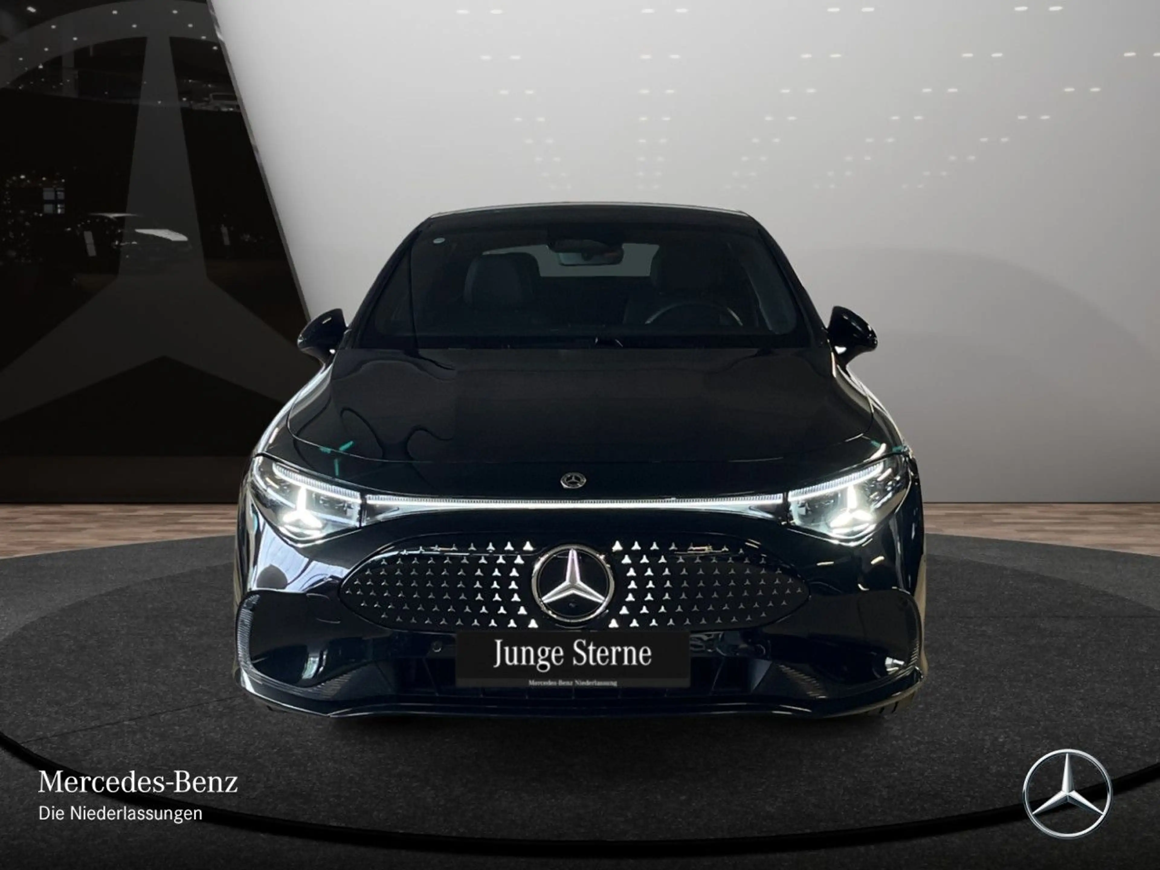 Mercedes-Benz CLA 250 Pano Multibeam Distr. Night Kamera Sitzh — photo 3
