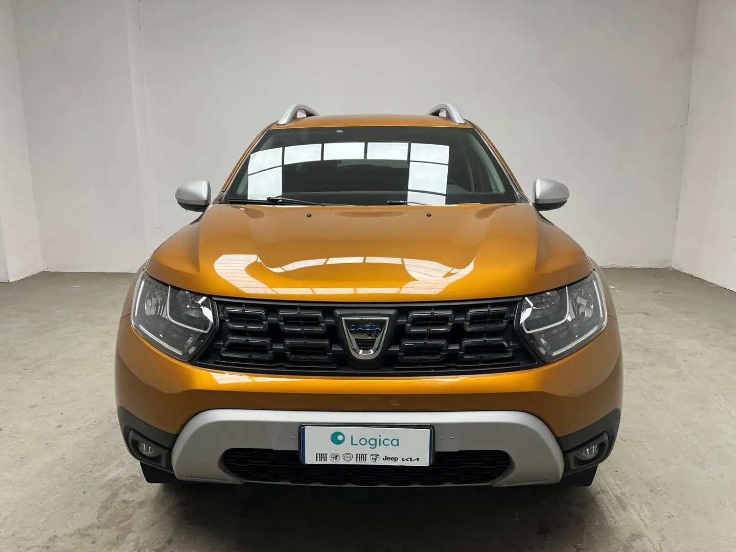 Dacia Duster II 2018 - Duster 1.0 tce Essential Eco-g  4x2 100c Arancione - 2