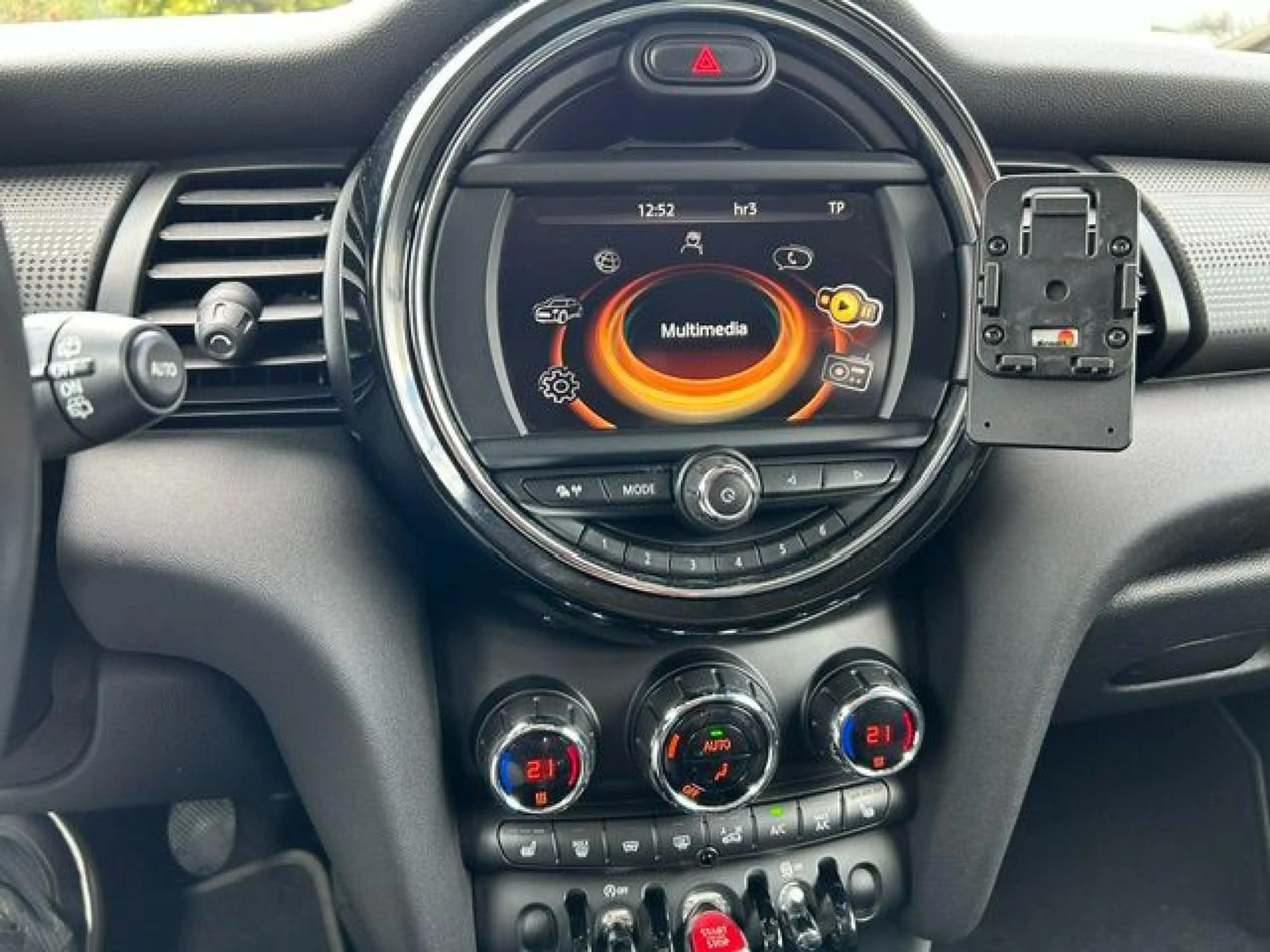 MINI Cooper D Cooper D — photo 12