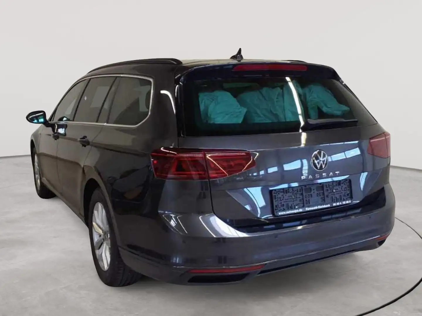 Volkswagen Passat Passat Variant 2.0 TDI PANO MATRIX NAV Šedá - 2