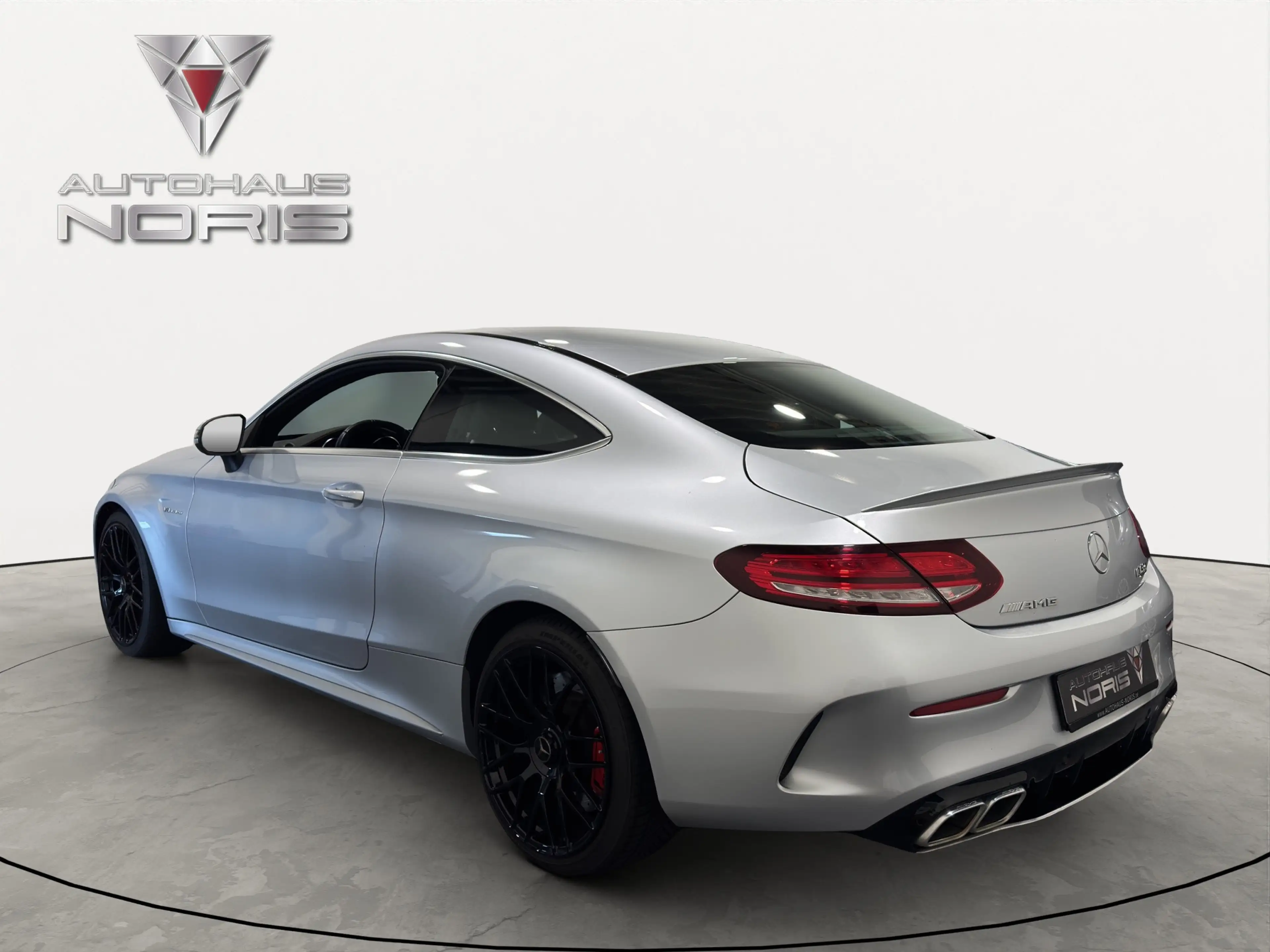 Mercedes-Benz C 63 AMG S *DEUTSCHES-FAHRZEUG*BURMESTER* — photo 5