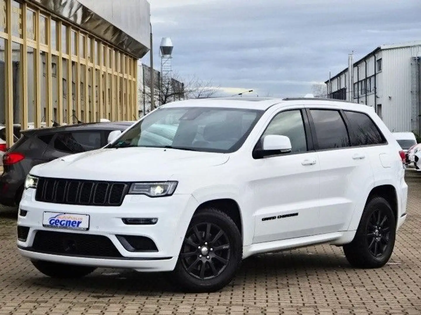 Jeep Grand Cherokee 3.0 CRD V6 Pano AHK Navi Limited Weiß - 2