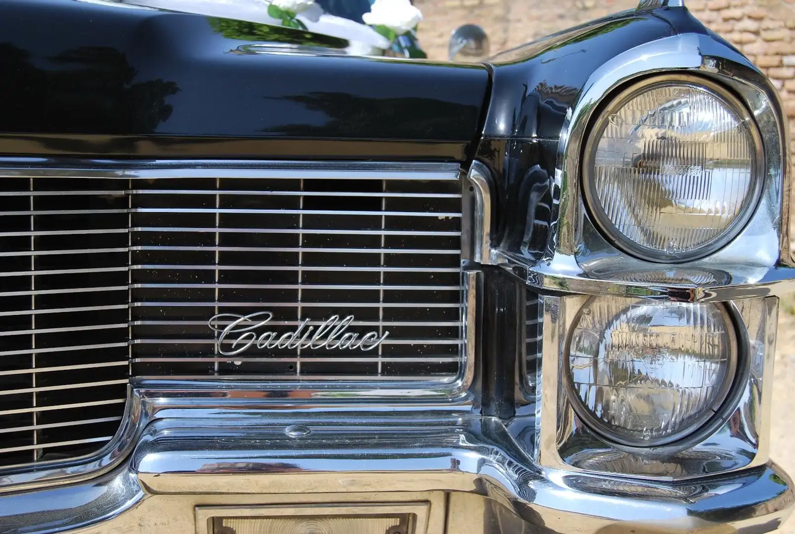 Cadillac Fleetwood Sixty Special Schwarz - 2