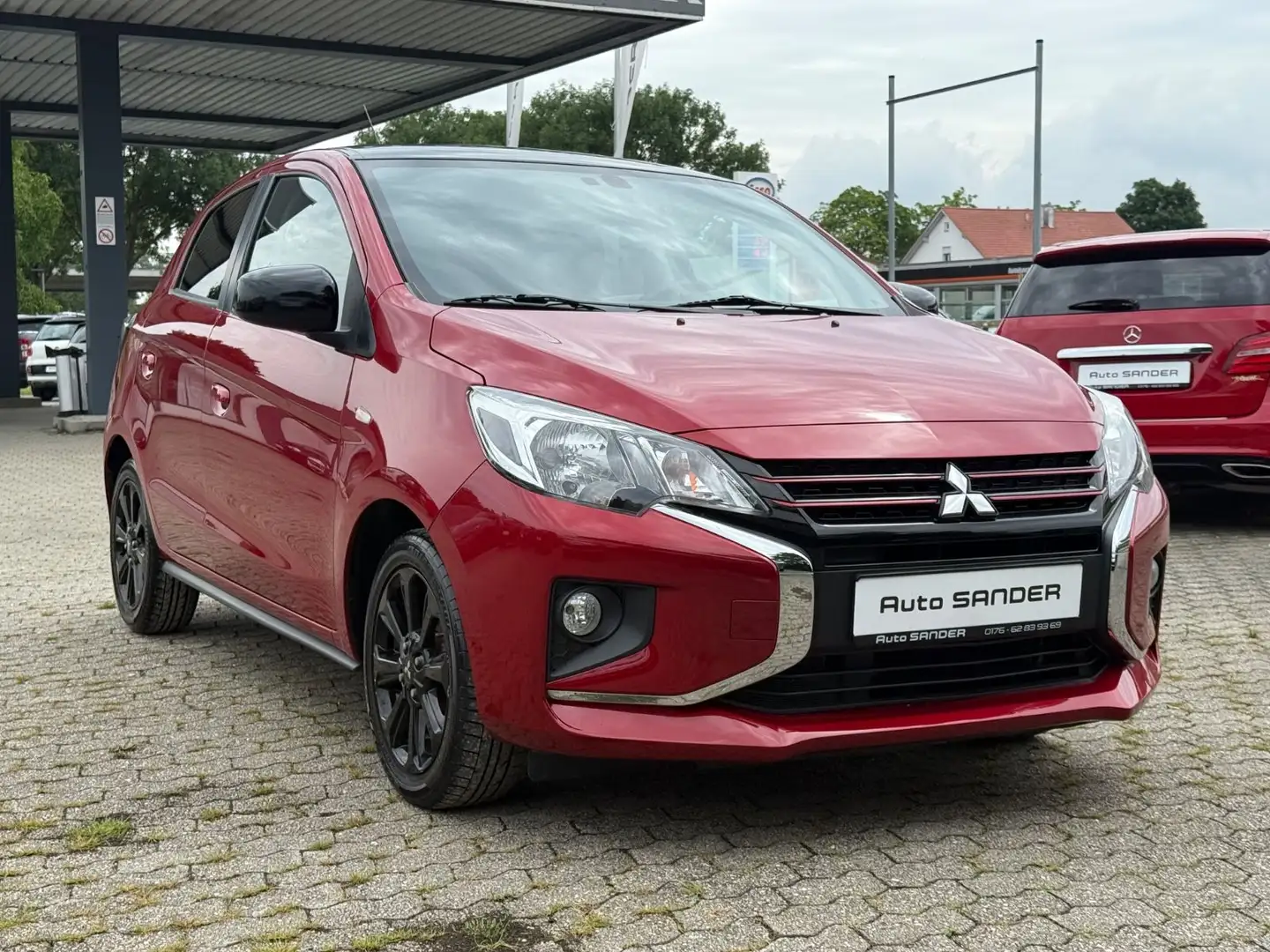 Mitsubishi Space Star Spirit+ Black AUTOMATIK NAVI SHZ DAB+ - 2