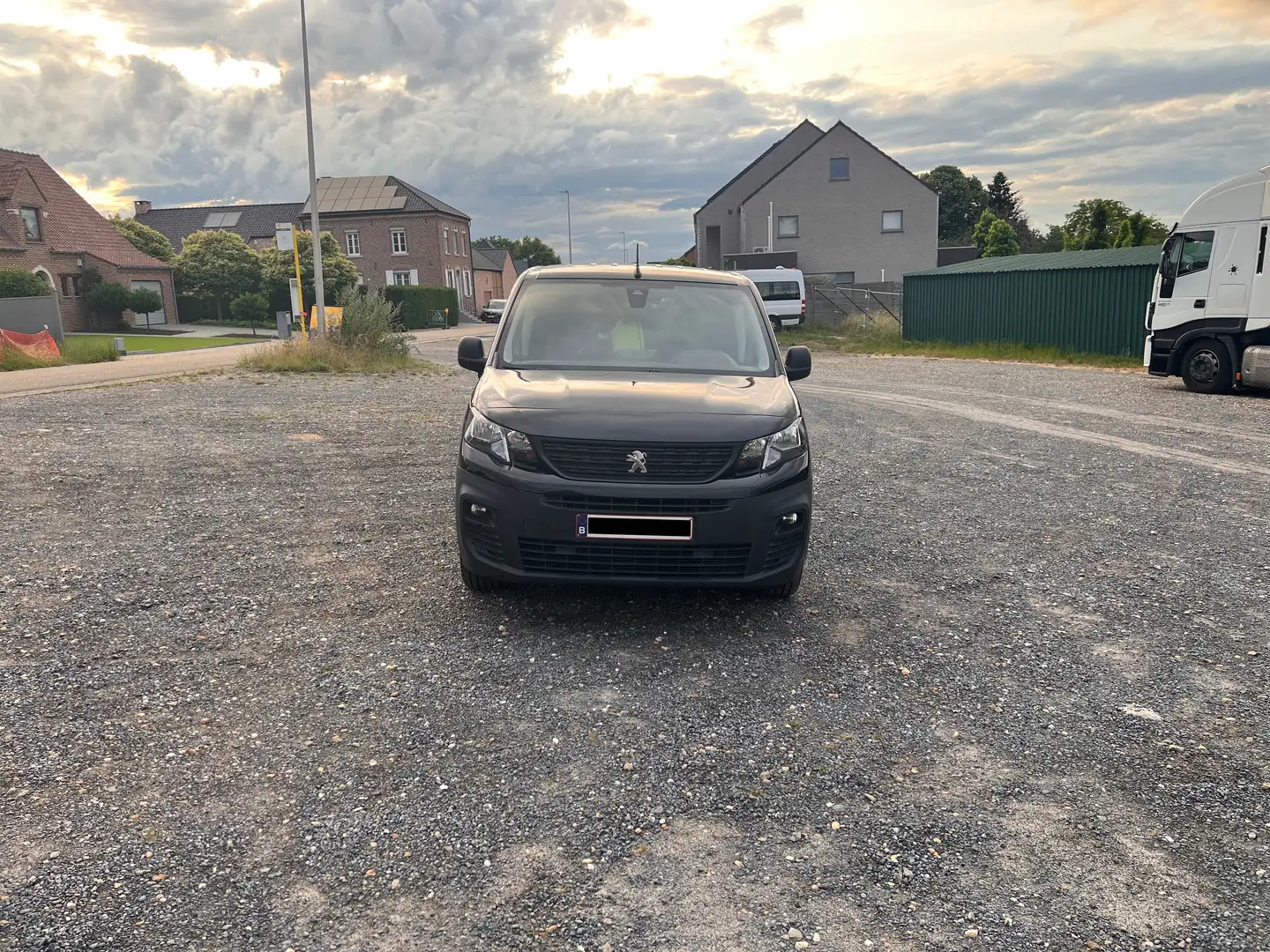 Peugeot Partner Partner 1.2 Puretech 110 L1 EHZ S Noir - 2