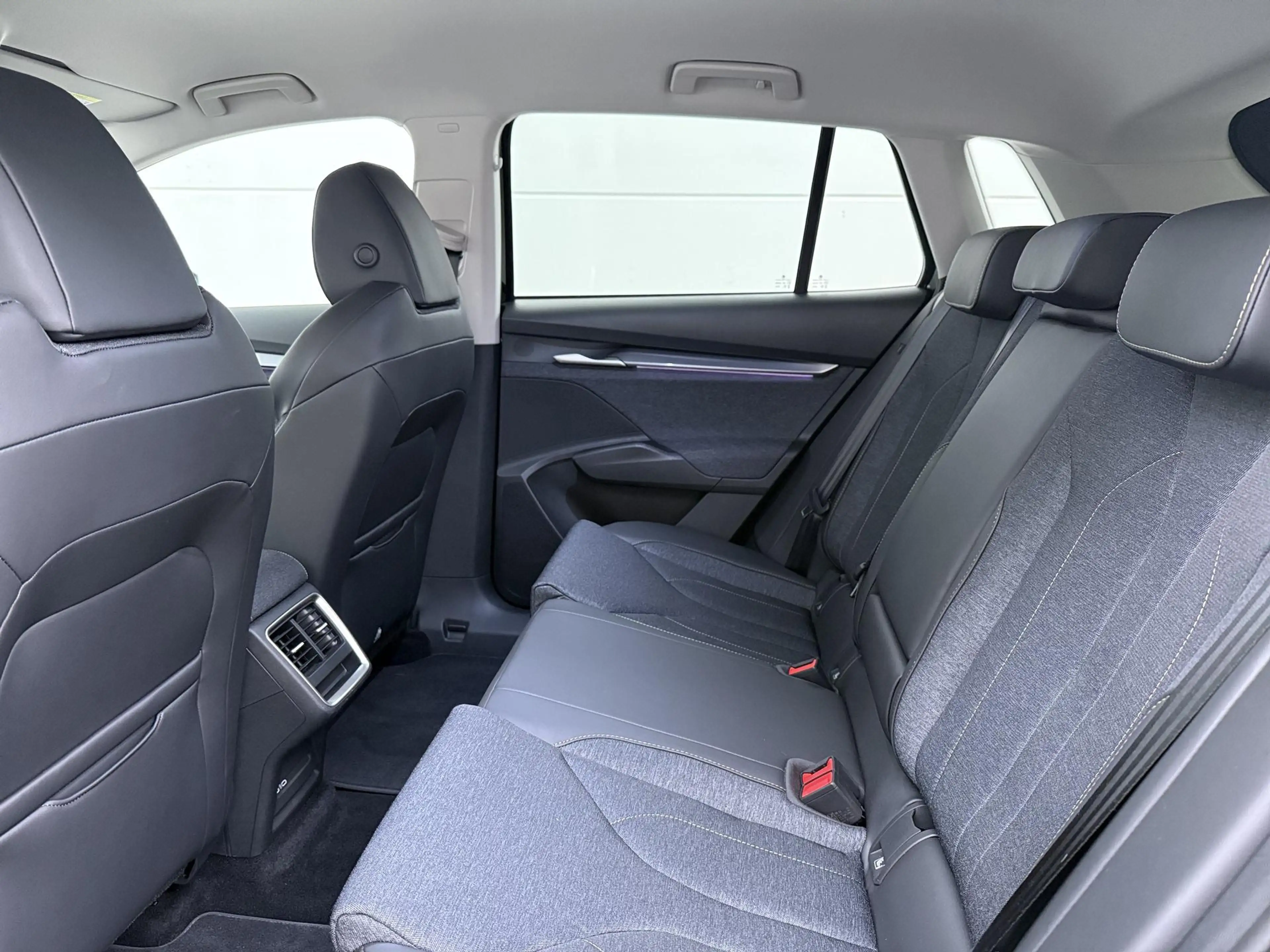 Skoda Elroq 85 Business Edition | Trekhaak | Warmtepomp | Elek — photo 7