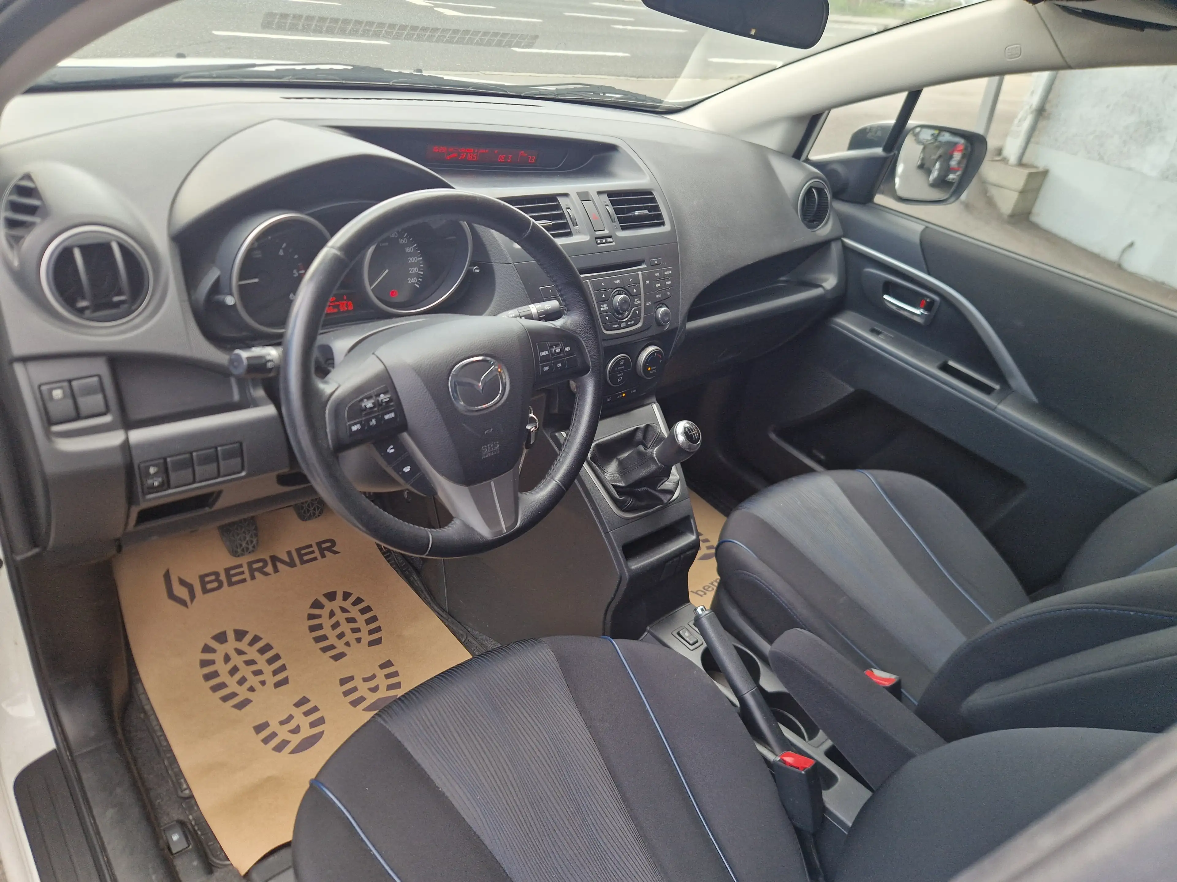 Mazda 5 *** 1.Besitz *** 6 Sitzer *** Prime-Line — photo 13