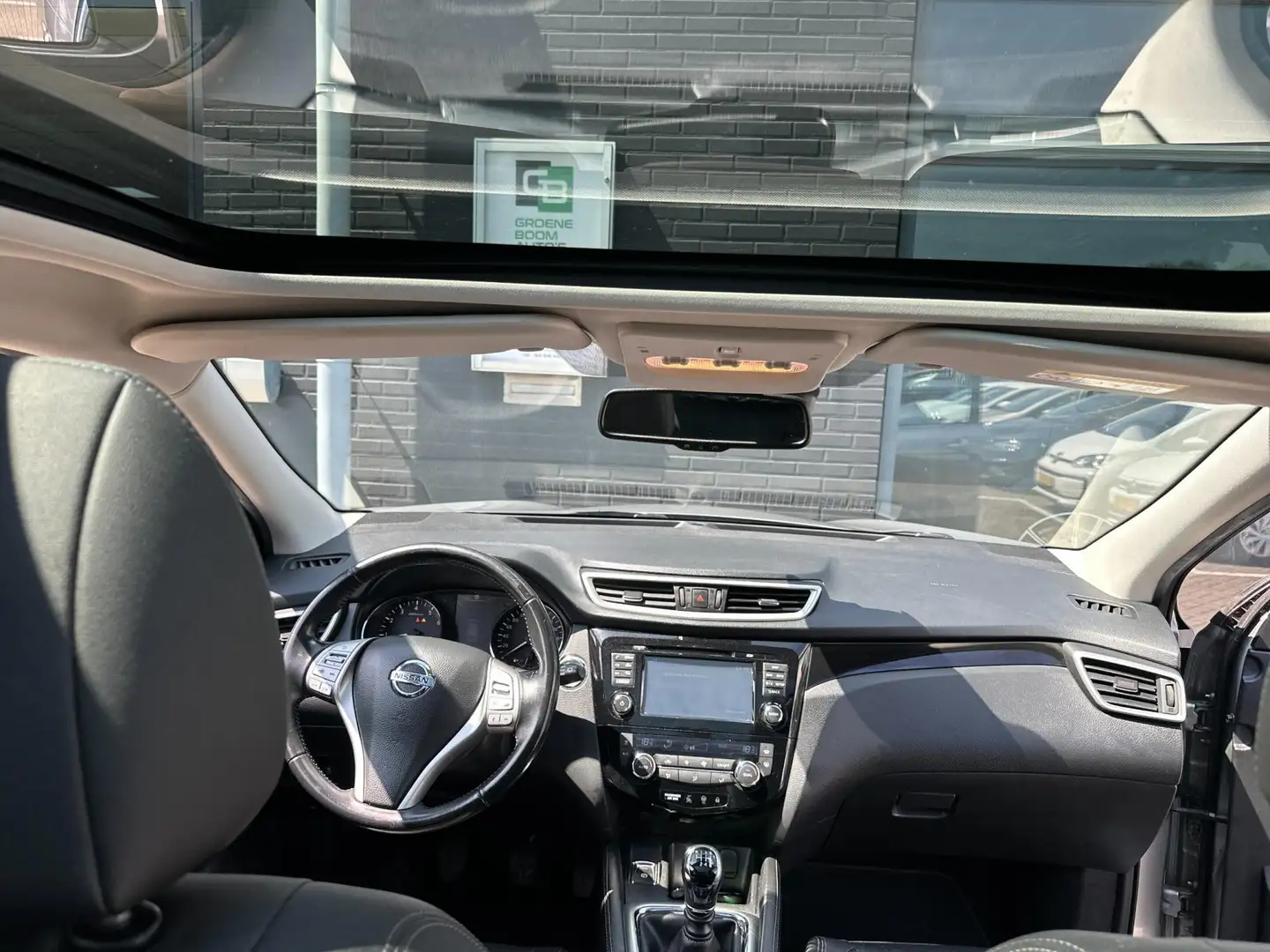 Nissan Qashqai 1.2 Tekna +/2E EIG/PANO-DAK/CAMERA/NAVI/LEDER/NL-A Grijs - 2