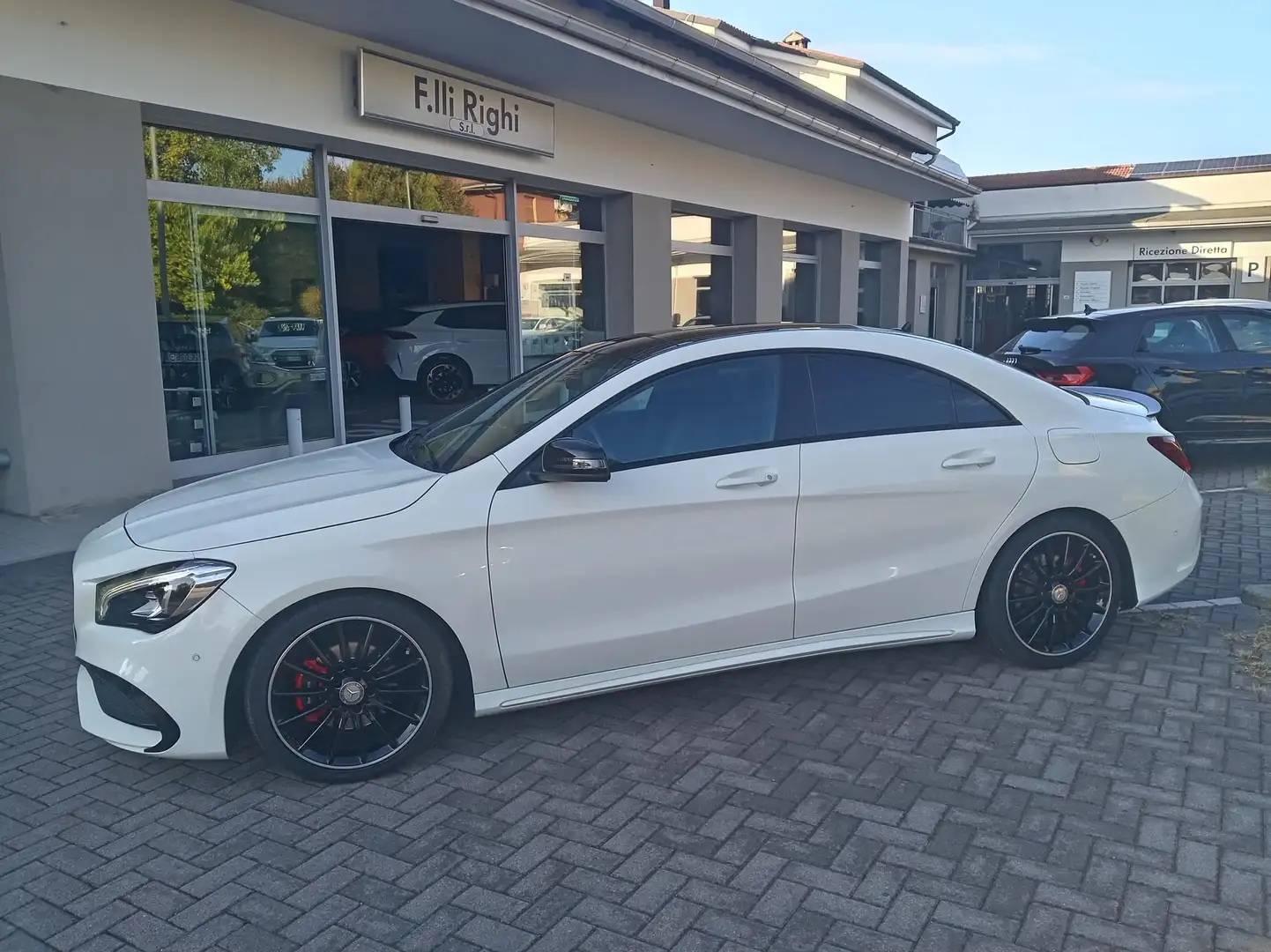 Mercedes-Benz CLA 200 CLA 200 d Automatic Premium Bianco - 1