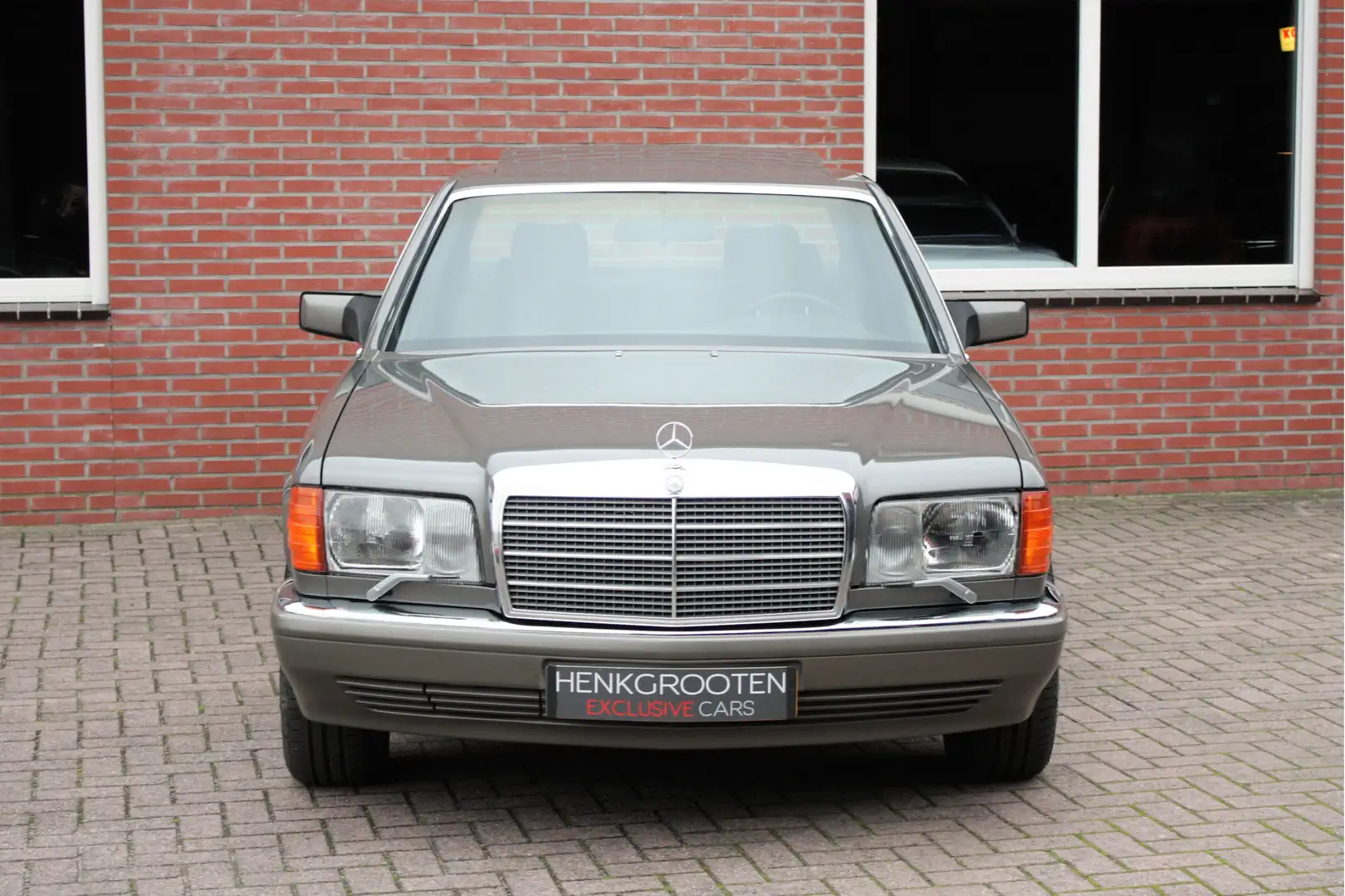 Mercedes-Benz S 560 SEL - W126 - 38.000 km !! Сірий - 2