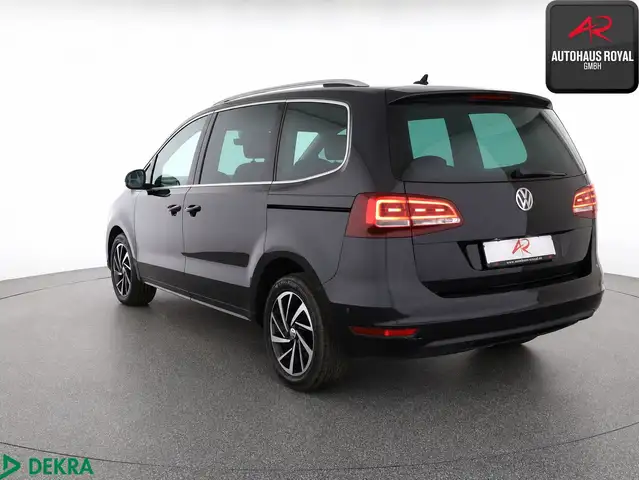 Volkswagen Sharan view 3