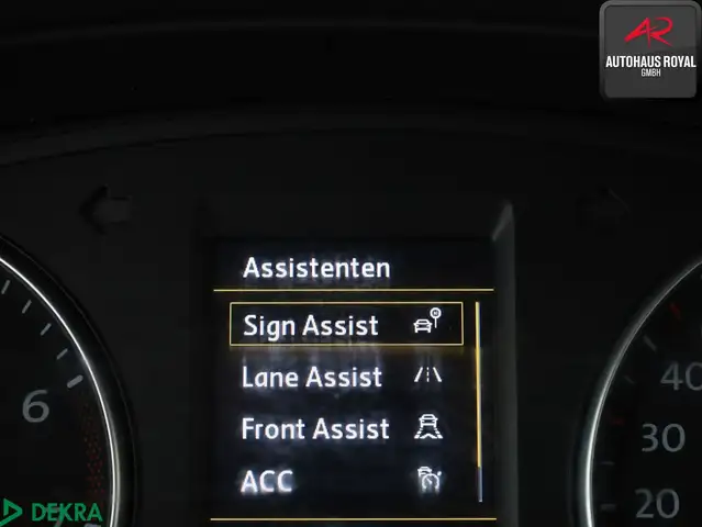 Volkswagen Sharan view 17