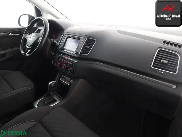 Volkswagen Sharan view 11