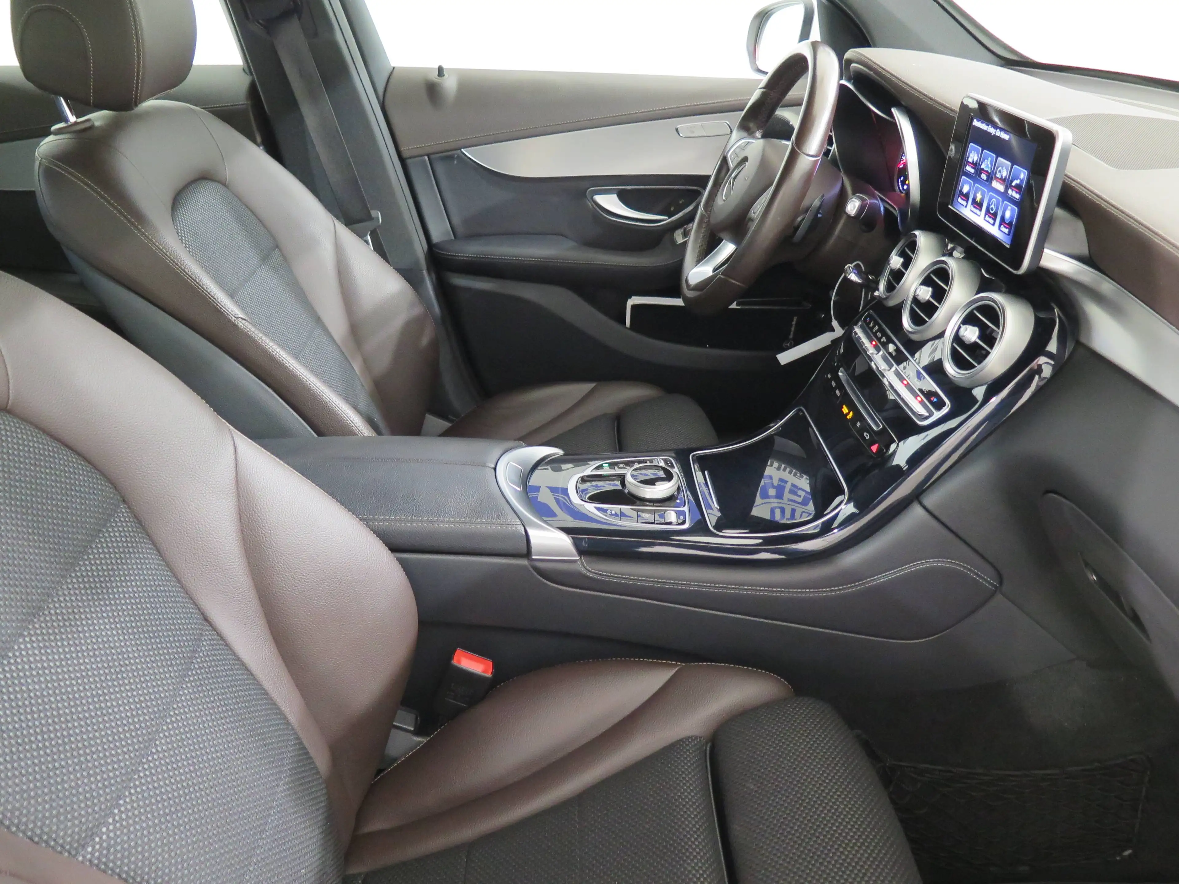 Mercedes-Benz GLC 250 GLC 250 d 4Matic, LED,Luftfederung,AHK,Navi — photo 10