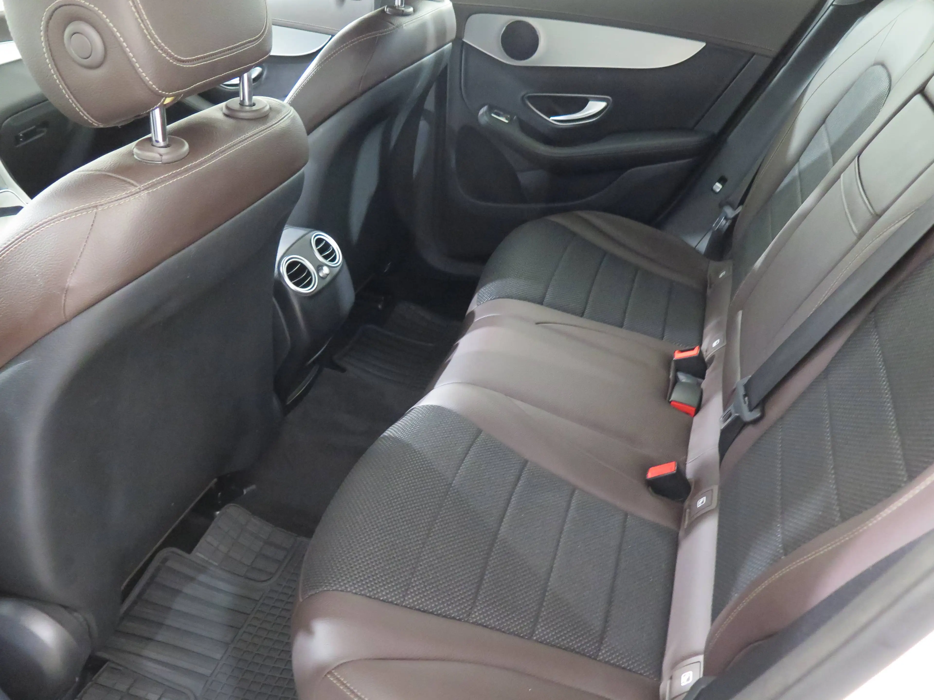Mercedes-Benz GLC 250 GLC 250 d 4Matic, LED,Luftfederung,AHK,Navi — photo 12