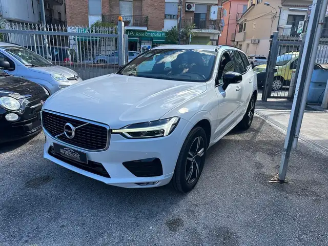 Volvo xc60 R DESIGN