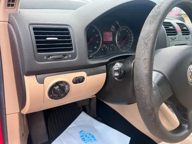 Volkswagen Golf view 13