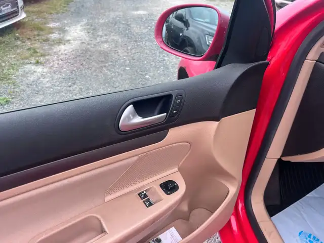 Volkswagen Golf view 15