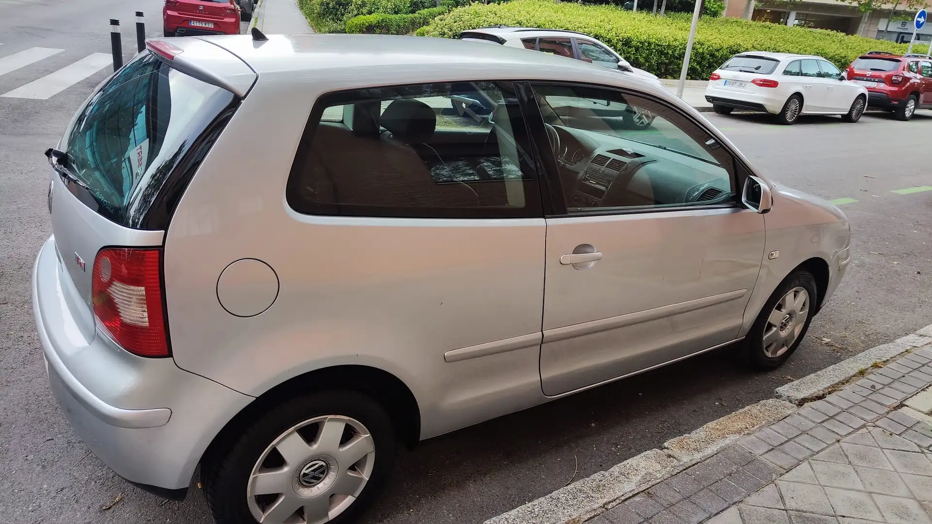 Volkswagen Polo Polo 1.9TDI Trendline Trendline Argintiu - 2
