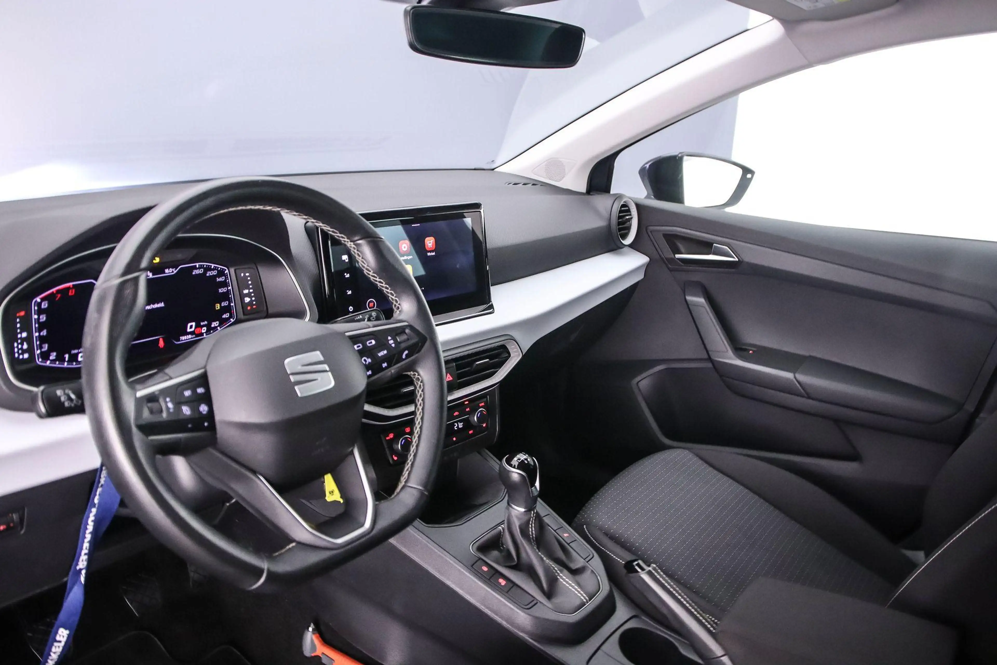 SEAT Ibiza 1.0 EcoTSI Style Business Intense 95pk, Cruise con — photo 4