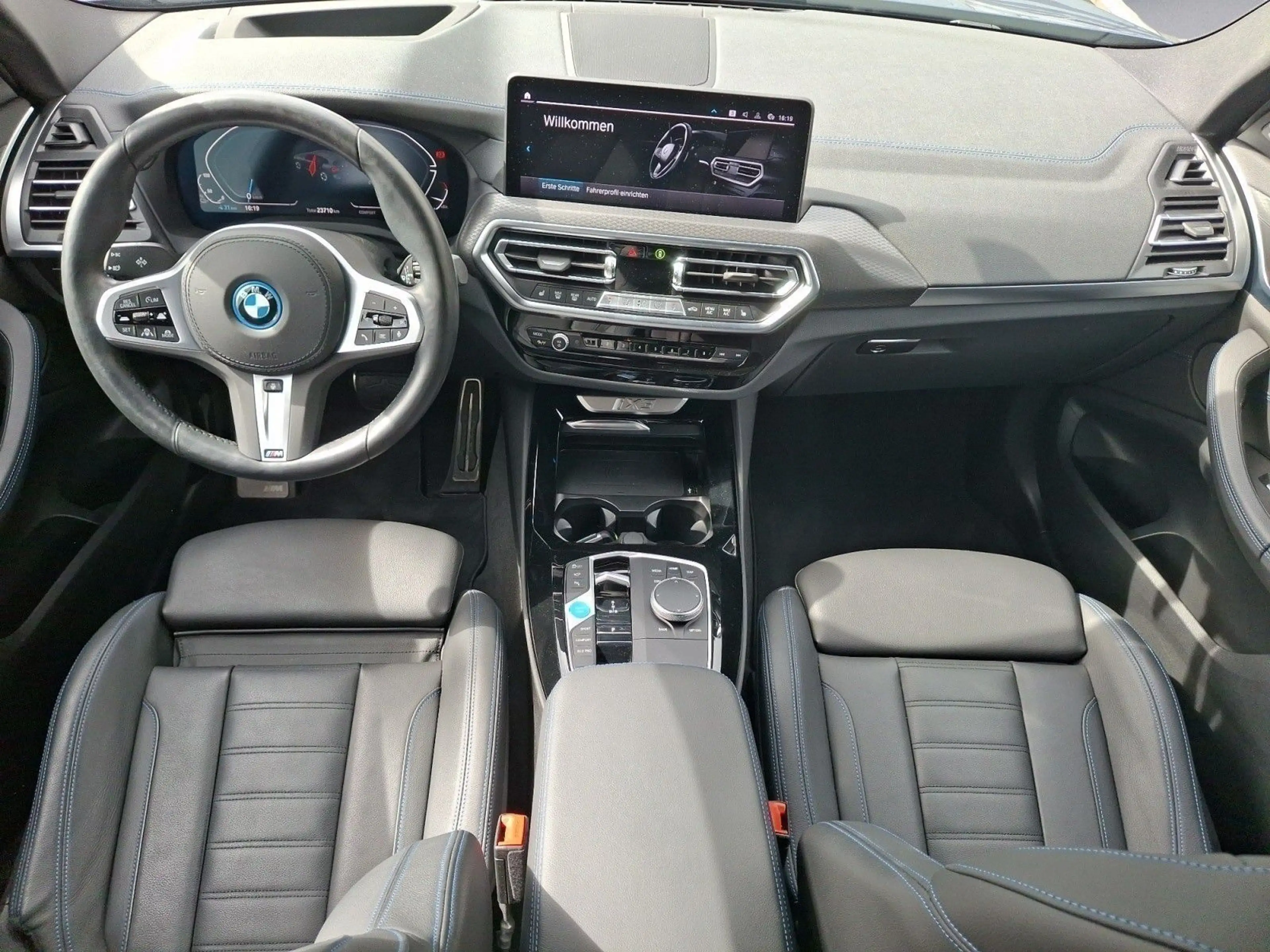 BMW iX3 IMPRESSIVE Navi Leder Panoramadach — photo 12