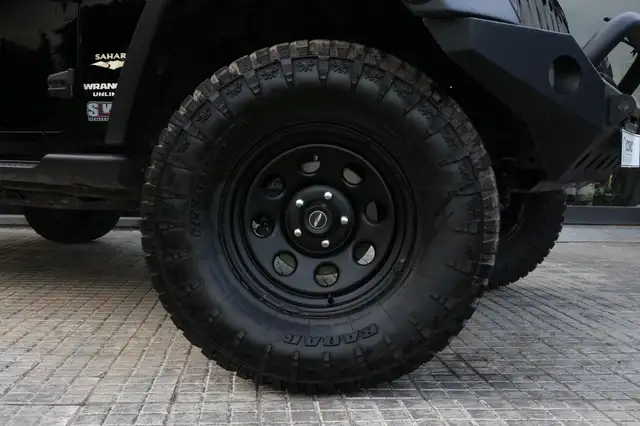 Jeep Wrangler view 2