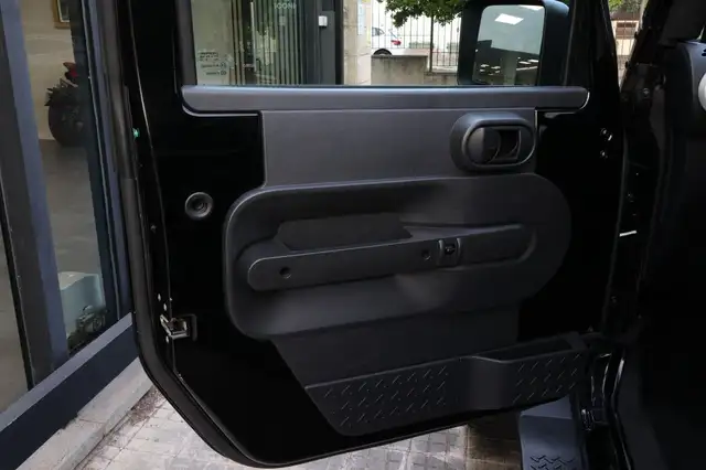 Jeep Wrangler view 12