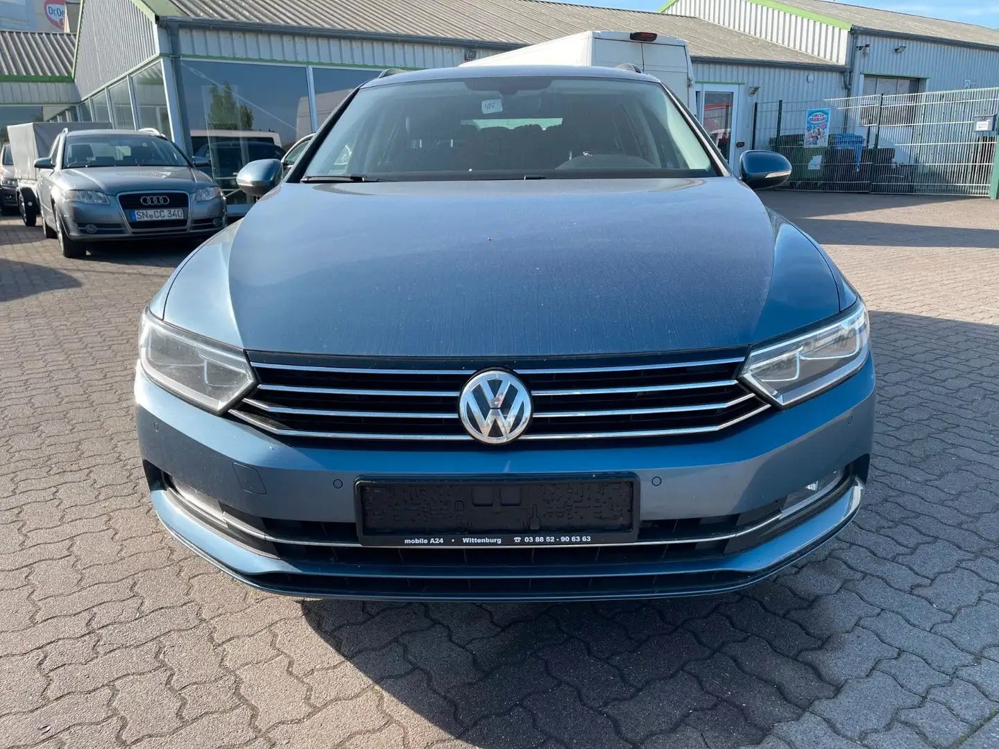 Volkswagen Passat Variant Passat V Comfortline  NAVI PDC SHZ SCHECKHEFT Bleu - 2
