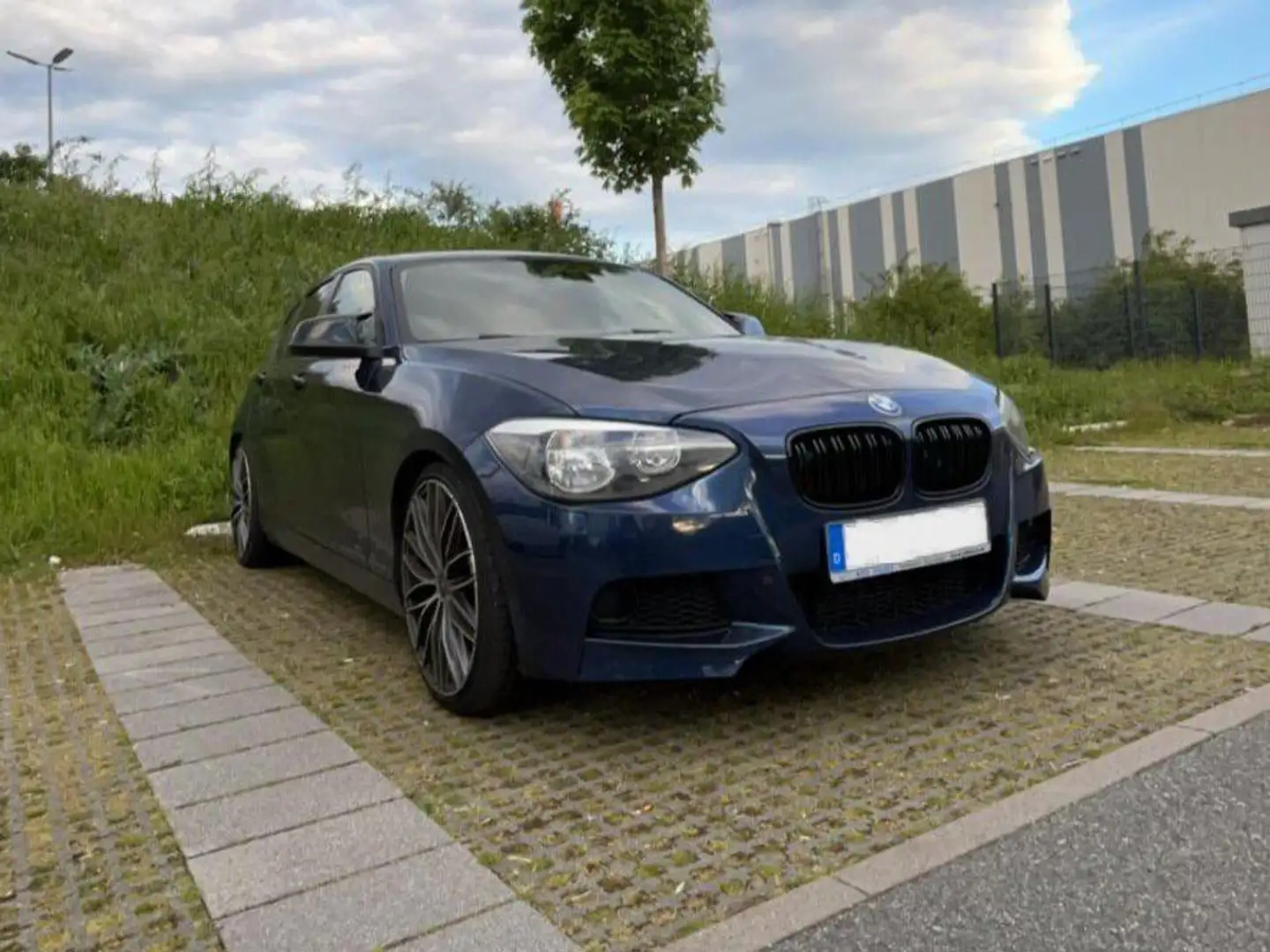 BMW 116 1er (5-Türer) 116i Sport Line - 2