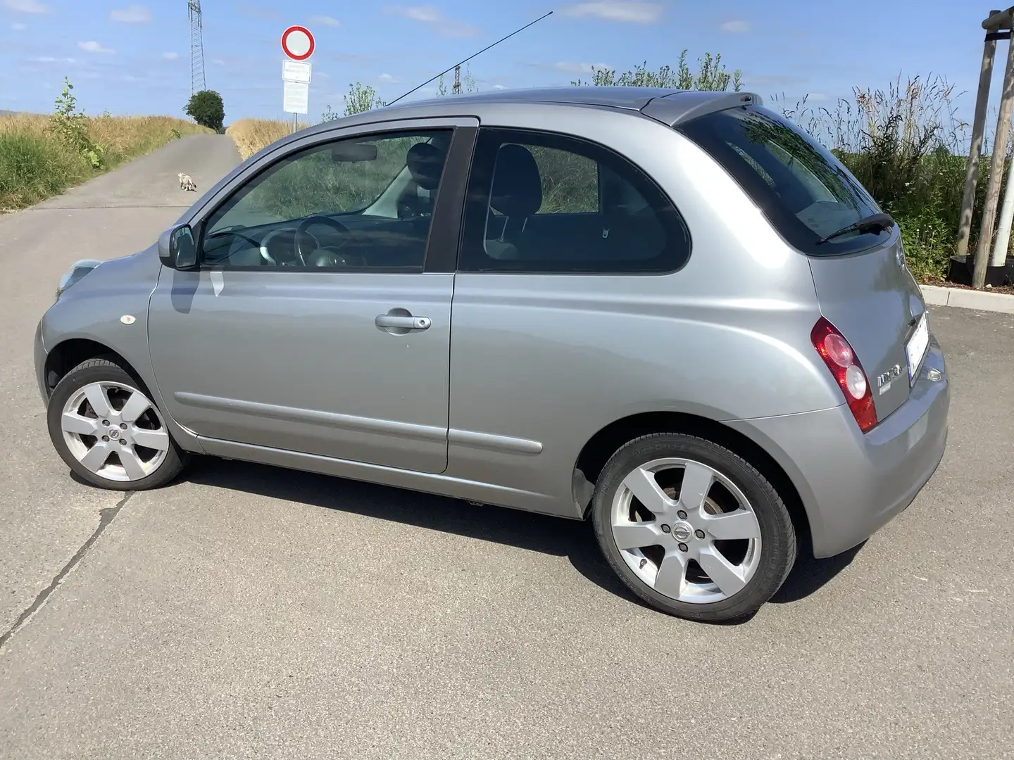 Nissan Micra Micra 1.2 I-WAY Silber - 2