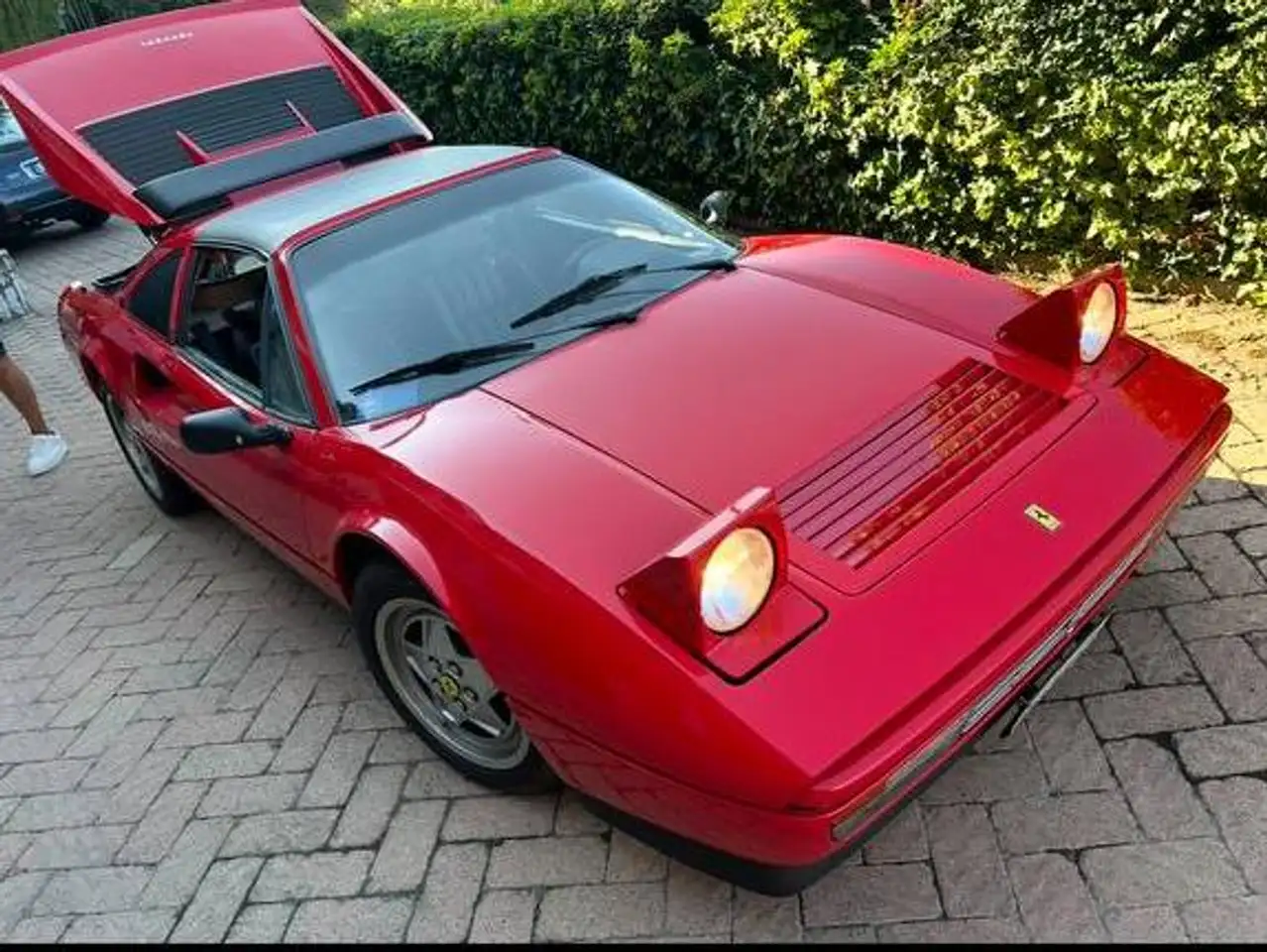 Ferrari 208 2.0 turbo GTB 254cv, foto 1