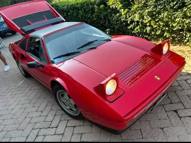 Ferrari 208 2.0 turbo GTB 254cv