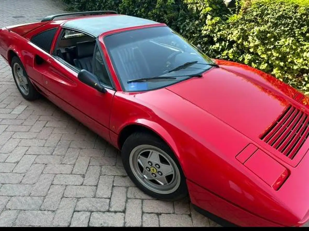 Ferrari 208 2.0 turbo GTB 254cv, foto 2