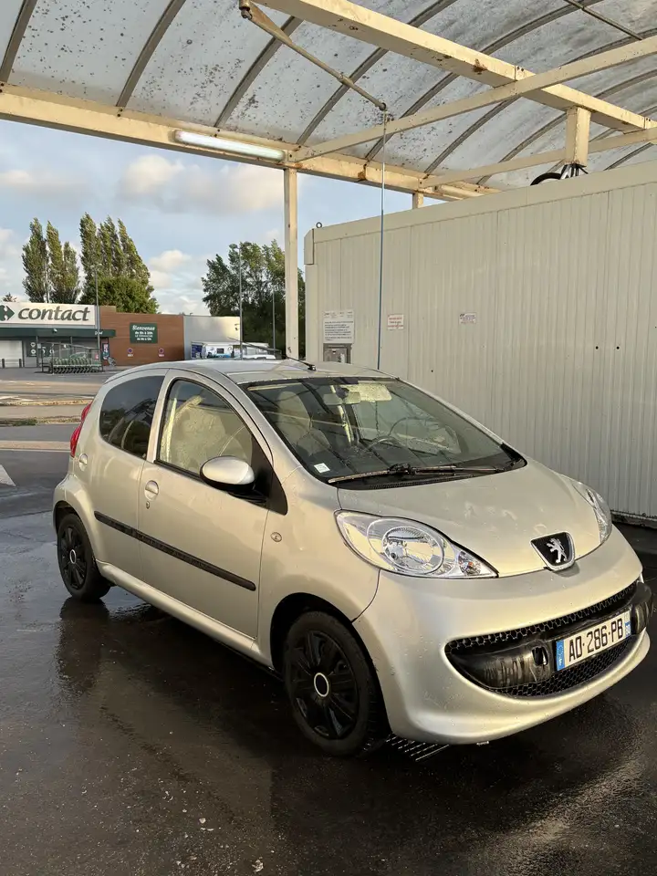 Peugeot 107 1.4 HDi 54ch Trendy