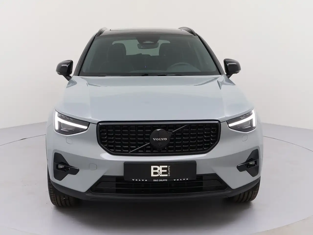 Volvo XC40 2026
