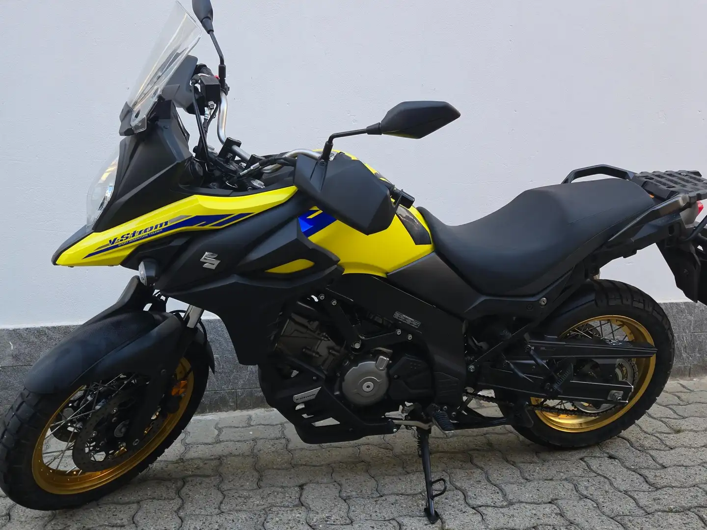 Suzuki V-Strom 650 XT EURO 5 ABS Giallo - 2