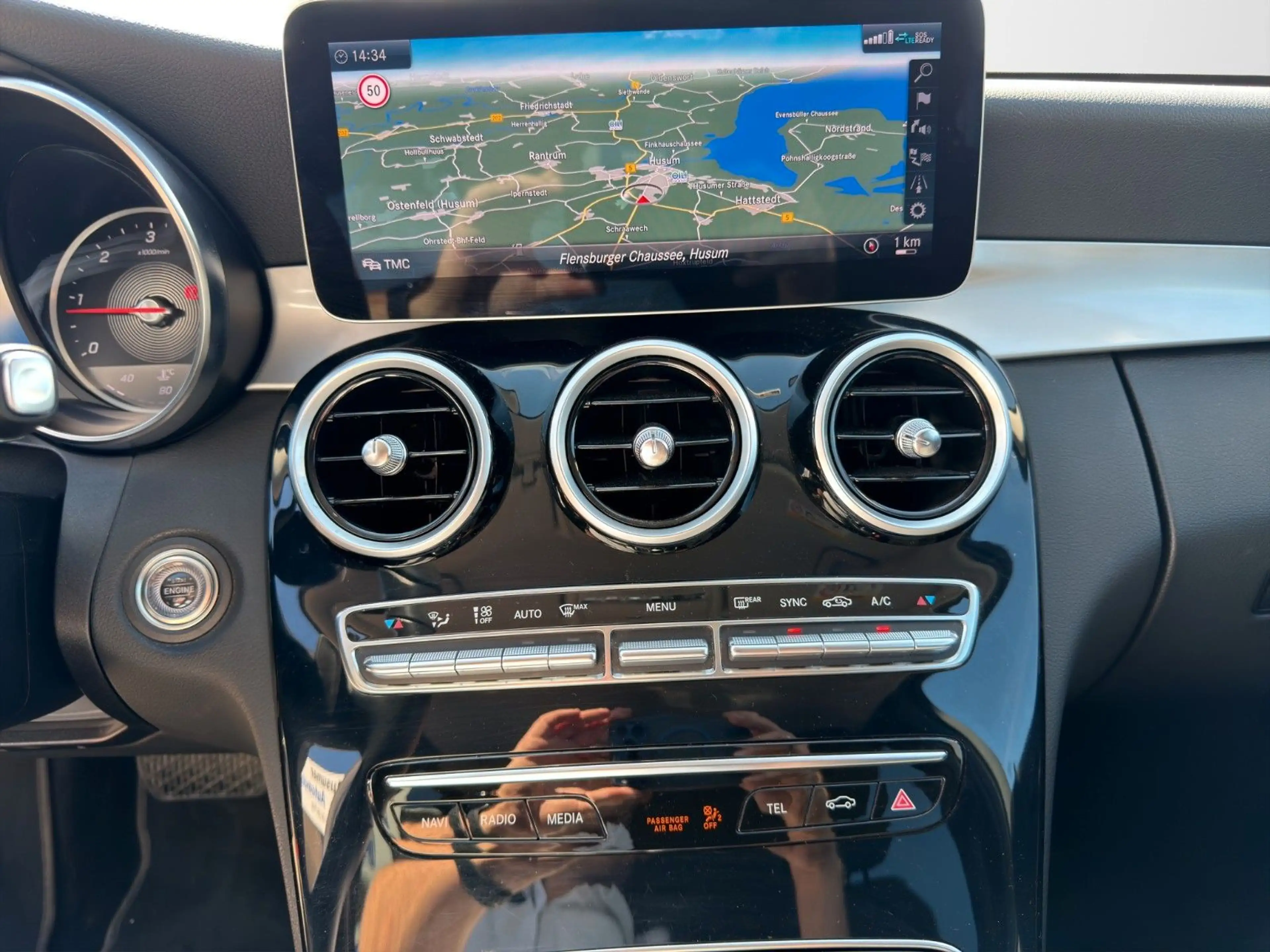 Mercedes-Benz C 220 d T-Modell Avantgarde Distronic CarPlay — photo 14
