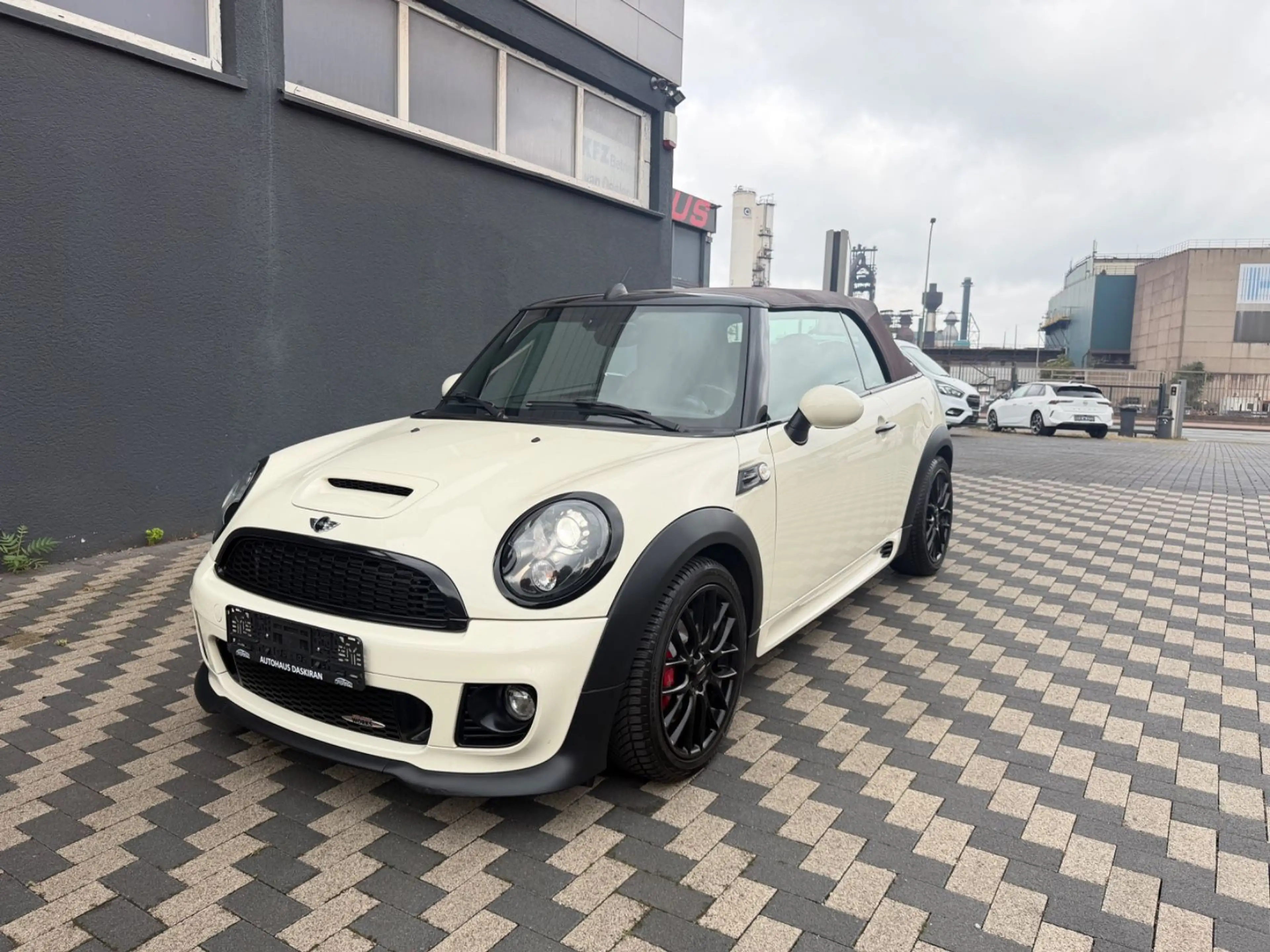 MINI John Cooper Works Cabrio Navi Leder Xenon