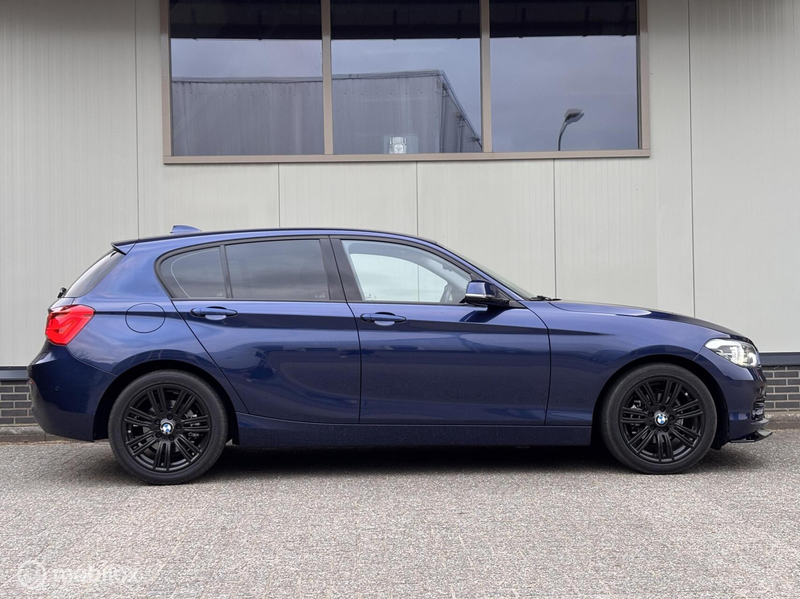 BMW 118 1-serie 118i Sport Line LCI Camera Leder Navi stoe — photo 5