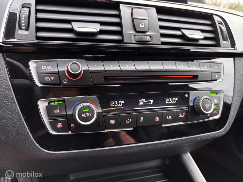 BMW 118 1-serie 118i Sport Line LCI Camera Leder Navi stoe — photo 11