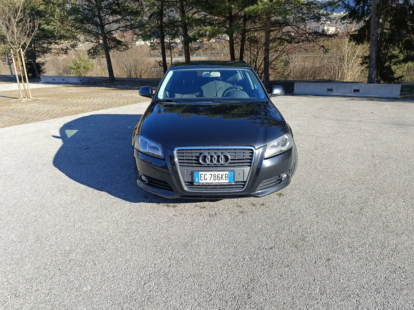 Audi A3 Sportback 2.0 tdi Ambiente quattro - 2