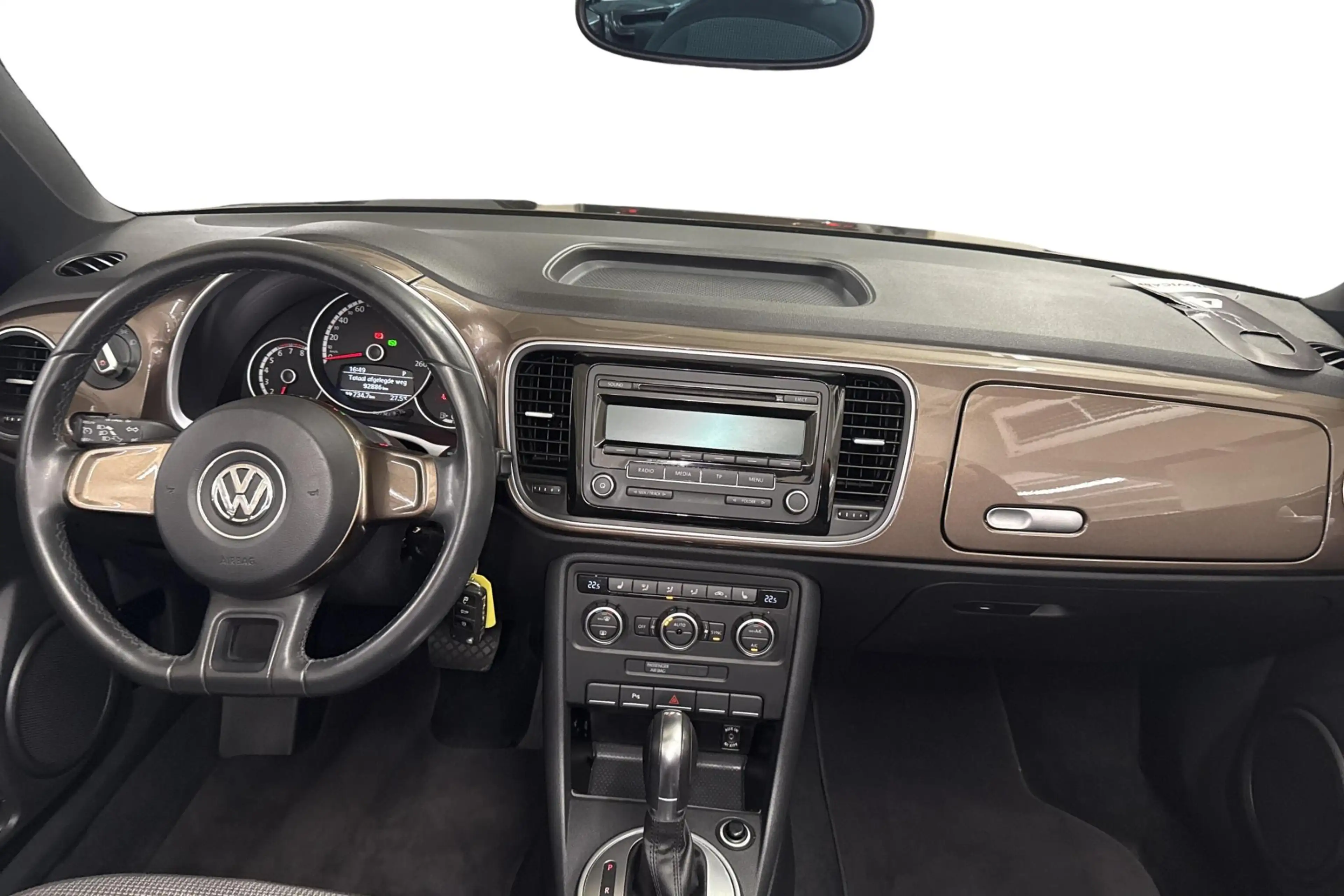 Volkswagen Beetle Cabrio 1.2 TSI — photo 12