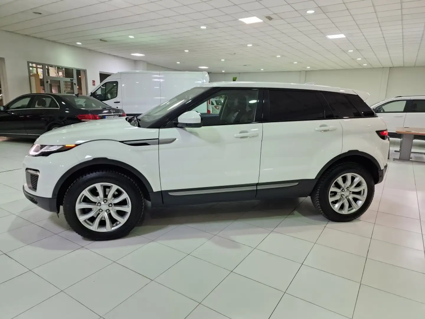 Land Rover Range Rover Evoque 2.0TD4 SE Dynamic 4WD Aut. 150 Blanco - 2