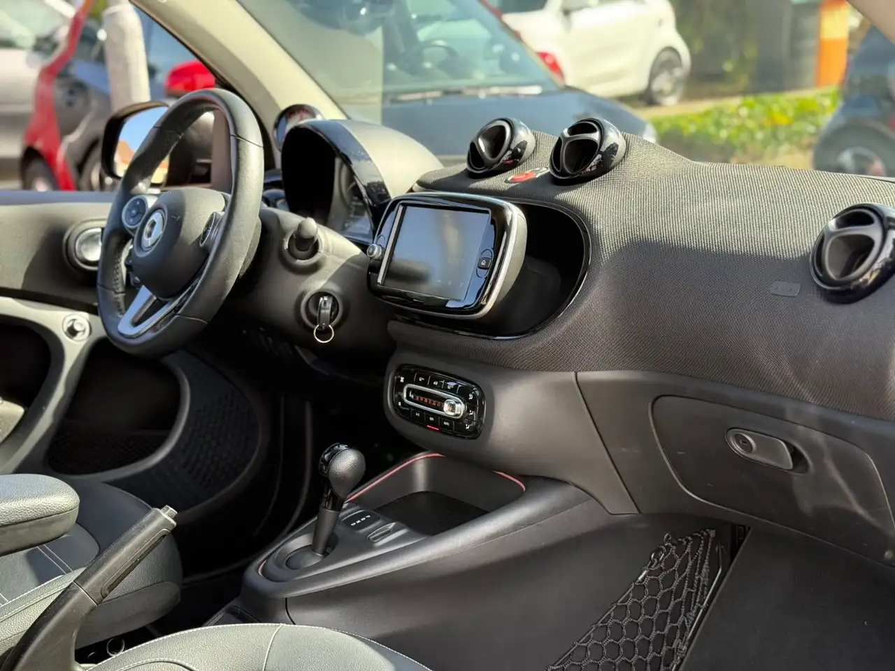 Smart Fortwo EQ*AMBIENTE*PANORAMA*RÜCKFAHRKAMERA*, миниатюра 9