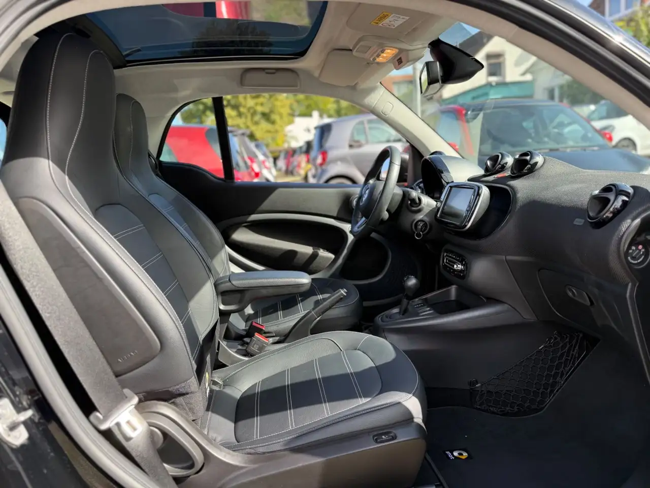 Smart Fortwo EQ*AMBIENTE*PANORAMA*RÜCKFAHRKAMERA*, миниатюра 10